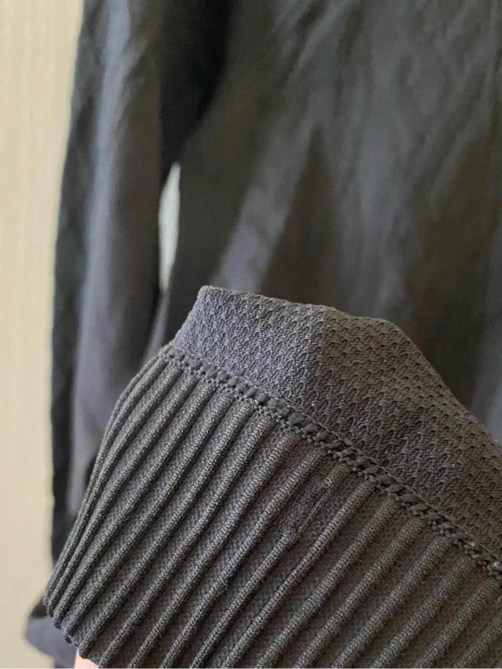 LULULEMON Rest Less Hoodie in Black (2nd release) - 4